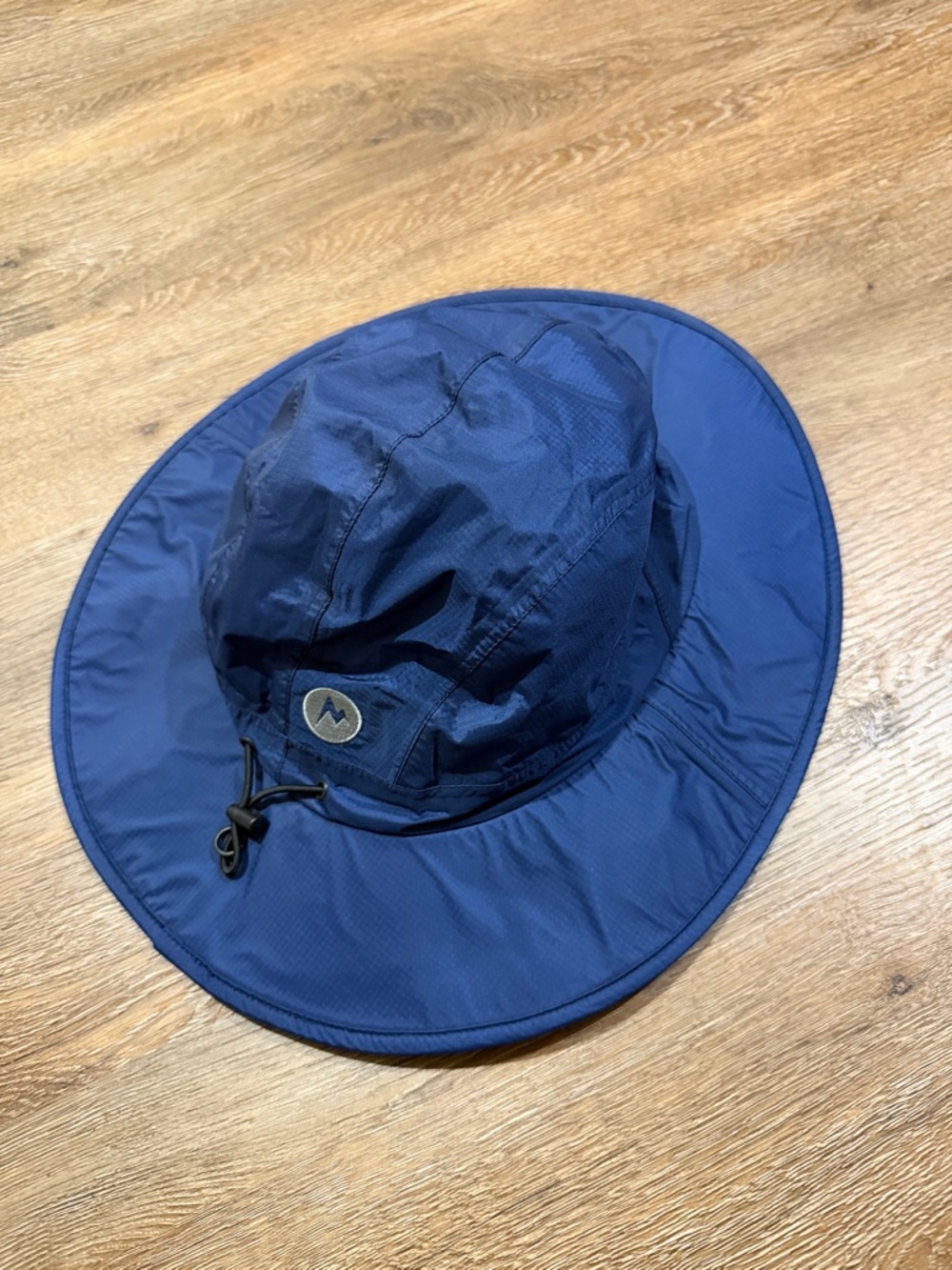 Marmot Navy Outdoor Safari Hat with Chin Cord - Picture 4 of 6